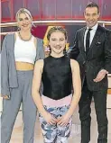  ?? BILD: NDR/Thorsten Jander ?? Im TV-Studio (v.l.): Lena Gercke, Lina Carow und Kai Pflaume