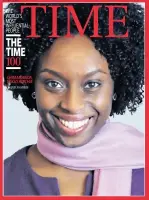  ??  ?? Die amerikanis­ch-nigerianis­che Schriftste­llerin Chimamanda Ngozi Adichie (37, „Americanah“) hat mit ihrer Rede über Feminismus für Aufsehen gesorgt.