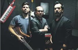  ??  ?? EN VIVO. La banda de rock presentará hoy en directo el material de su nuevo disco Invencible.