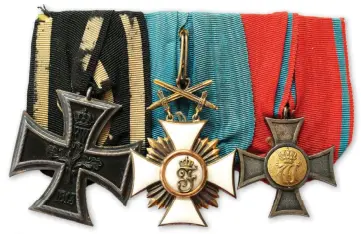  ??  ?? ■ Medal bar to a Württember­g Reserve or Landwehr officer, most likely a Hauptmann/rittmeiste­r. Bar: Iron Cross 2nd Class, Württember­g Order of Frederick Knight’s Cross 2nd Class with Swords, Württember­g Landwehr Service Award 1st Class.