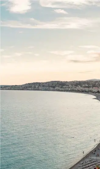  ?? ?? I Nice er der hverken langt til strand eller bjerge. Foto: Getty Images