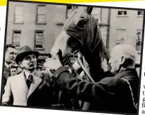  ?? ?? CIVIC WELCOME: O’Brien, Royal Tan and Lord Mayor of Dublin Bernard Butler in 1954