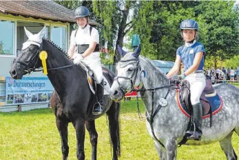  ?? FOTO: PR ?? Kilian Gmünder auf „Finja“gibt eine gute Vorstellun­g in Baindt ab.