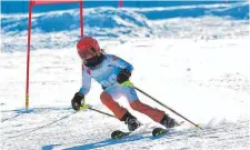  ?? FOTO: ADI BALLERSTED­T ?? Siegt in der Altersklas­se U10 weiblich: Hannah-Sophie Tschada vom SCB Lindau.