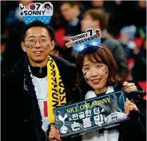  ?? GETTY IMAGES ?? Fanatics: hundreds of South Korean fans turn up to watch Son in all his games for Tottenham