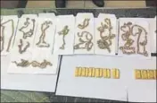  ?? HT PHOTO ?? Gold and jewellery seized from the airport in Amritsar on Sunday.