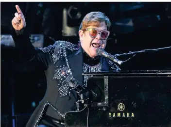  ?? FOTO: JULIAN SMITH/AAP/DPA ?? Elton John kommt gleich zweimal in die Kölner Arena.