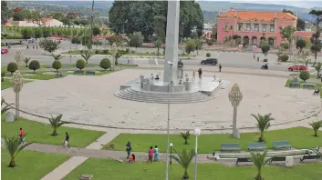  ?? EDIÇÕES NOVEMBRO ?? Vista parcial da cidade do Huambo onde estão em execução diversos projectos sociais