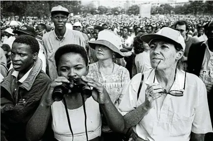  ?? Pictures: Paul Weinberg ?? The crowd at the Union Buildings in Pretoria during the inaugurati­on of president Nelson Mandela on May 5 1994.