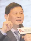  ??  ?? 上海交大安泰经管学院­党委书记余明阳