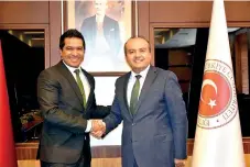  ??  ?? Minister Sujeewa Senasinghe with Turkey’s Deputy Economy Minister Fatih Metin