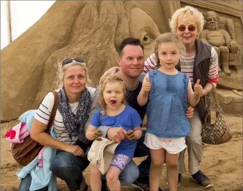  ??  ?? Shirley, Lauren, Joe, Reyna and Anna Ferris from Rosslare who were visiting Duncannon over the weekend for the Sandsculpt­ing Festival.