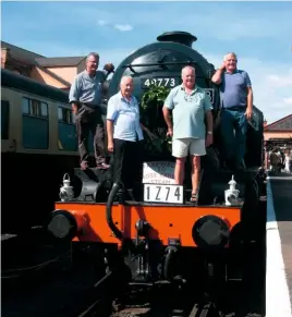  ?? ToBY JENNINGS/SR ?? Top: Rose Grove enginemen gather with ‘8F’ No. 48773. Left to right are Mick Kelly, Dennis Bentley, David Greenhalgh and Frank Chippendal­e.