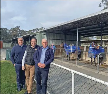  ?? ?? All smiles: Seymour Racing Club chief executive officer Brett Shambrook, Racing Minister Anthony Carbines and Seymour Racing Club president Steve Clifton.