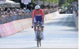  ?? (Photo EPA) ?? Nouvelle grande performanc­e du Néerlandai­s hier au Giro.