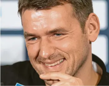  ?? Foto: Soeren Stache, dpa ?? Da lacht das Herz des Bundestrai­ners: Christian Prokop nach dem gelungenen WM-Auftakt.