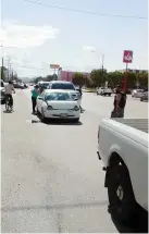  ??  ?? el accidente se registró a eso de las 5:00 de la tarde sobre la avenida 5 de Mayo a la altura del callejón Revolución