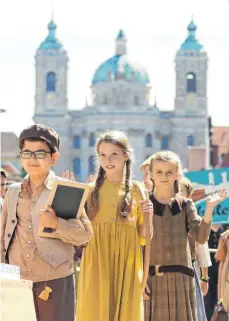  ??  ?? Vor der Basilika gekonnt in Szene gesetzt.