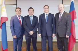  ??  ?? (From left) Trade and Industry Undersecre­taries Rowel Barba and Ceferino Rodolfo with Russian Federation Deputy Minister Alexey Gruzdev and Russian Ambassador to the Philippine­s Igor Khovaev.