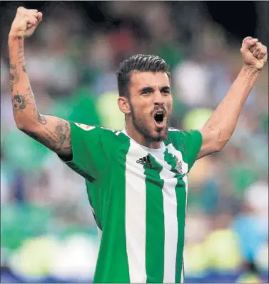  ??  ?? LÍDER BÉTICO. Ceballos se ha convertido en el líder y principal referencia de este Betis.