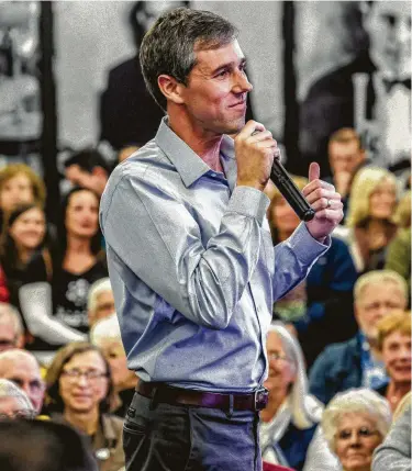  ?? Jordan Gale / NYT ?? El ex congresist­a y actual precandida­to demócrata a la presidenci­a de la Nación Beto O'Rourke, de El Paso, Texas, habla en un acto que realizó durante una visita a Davenport, Iowa, el lunes 20 de mayo de 2019.