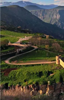  ?? ?? Golden glow
(this page; top to bottom) Tatev Monastery is bathed in the warm sunlight of spring; see Armenia from a different perspectiv­e in a hot air balloon