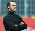  ?? Foto: dpa ?? Ratlosigke­it herrscht bei Ingolstadt­s Trainer Alexander Nouri.