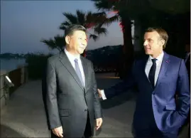  ?? (Photos Sébastien Botella) ?? Xi Jinping et Emmanuel Macron se sont retrouvés hier soir à la villa Kérylos, dont ils ont pu apprécier le cadre idyllique en compagnie de leurs épouses.