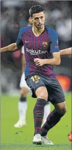  ??  ?? Lenglet y Semedo sacaron buena nota en Wembley y Munir