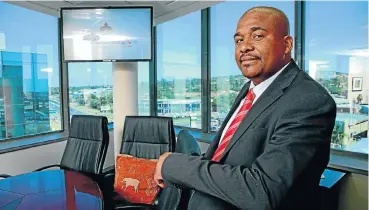  ?? Picture: JEREMY GLYN ?? CORNER OFFICE: Xolile George of Salga believes generous pay levels help prevent corruption