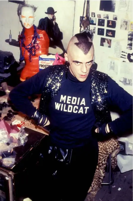  ??  ?? Above: Judy Blame, inspiratio­n behind Kim Jones’s autumn/winter 2020 collection for Dior, pictured at his Curtain Road studio in Shoreditch, London, 1984