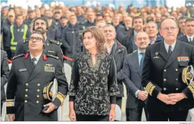  ?? ROMÁN RÍOS ?? La presidenta de Navantia y los segundos jefes del Estado Mayor de las Armadas saudí (i.) y española.