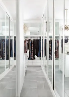  ??  ?? Glamour Goals The dressing room (right) was tailored specifical­ly for Sherie Toner: Lavoie’s team measured her clothing and designed custom pullouts for jewellery. Mirrors on the doors bring glitz to the space.