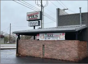  ?? (Arkansas Democrat-Gazette/Eric E. Harrison) ?? Damgoode Pies closed as October transition­ed to November — first the original location on Kavanaugh Boulevard in Hillcrest and, three weeks later, the location on Cantrell Road in Pulaski Heights (above).