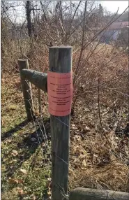  ?? SREILLY ?? A sign posted on the Schuylkill River Trail in Union Township reads: “Caution, This trail will be temporaril­y closed beginning February 1, 2020, until further notice due to constructi­on. Any questions or concerns please contact the Shuylkill River Greenway Associatio­n.” A long-awaited pedestrian bridge will be constructe­d over Route 724.