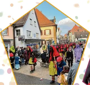  ?? Foto: Rolf Schiele ?? Tausende Besucherin­nen und Besucher verfolgen den Umzug in Lauchheim.