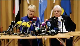  ?? Bild: STINA STJERNKVIS­T/TT ?? SVÅR UPPGIFT. Utrikesmin­ister Margot Wallström (S) och FN:S särskilde sändebud Martin Griffiths.