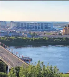  ??  ?? NIZHNY. El estadio ruso está a las orillas del río Oka .