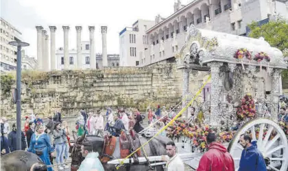  ?? A.J. GONZÁLEZ ?? Hermandad del Rocío de Córdoba en salida hacia Almonte, el pasado jueves.