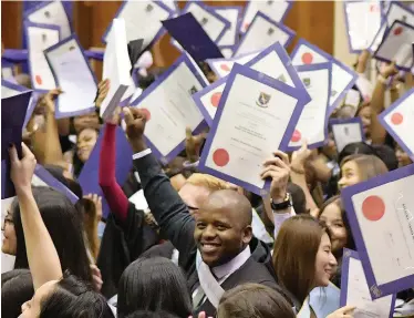  ?? | JEFFREY ABRAHAMS | African News Agency (ANA) ?? GRADUATES celebrate at UWC. Today’s world requires a high level of literacy, say the writers.