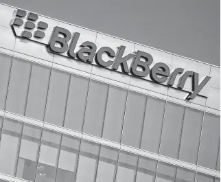  ?? MIKE BLAKE • REUTERS ?? The Blackberry logo is seen on an office tower in Irvine, Calif.