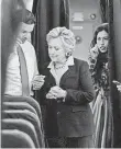  ?? ANDREW HARNIK, AP ?? Hillary Clinton and Huma Abedin, right, on their plane.