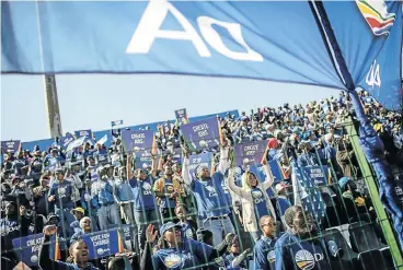  ?? Picture: AFP ?? FINAL PUSH: DA members in full voice during the party’s rally in Dobsonvill­e, Soweto, yesterday