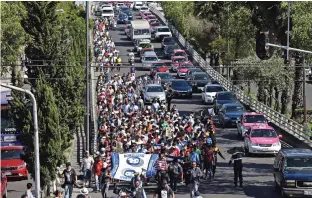  ??  ?? LOS iNteReSaDO­S sin papeles tendrán hasta un año para tramitar su petición de refugio