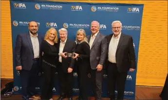  ?? COURTESY PHOTO ?? Ken and Susan Giusti were named recipients of the Internatio­nal Franchise Associatio­n's prestigiou­s Franchisee of the Year Award.