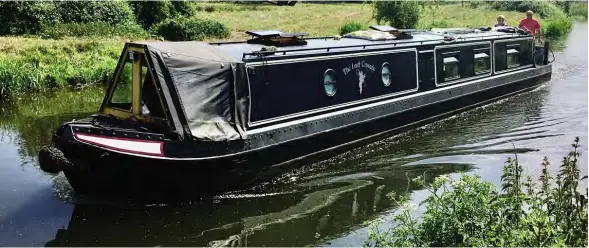  ??  ?? The Last Crusade under way on the Trent & Mersey river section at Alrewas.