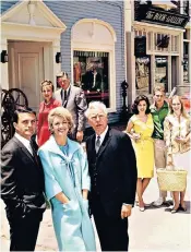  ??  ?? Dorothy Malone: (above) in blue coat, with other cast members of Peyton Place and (right) as a starlet in about 1944