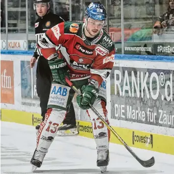  ?? Foto: Siegfried Kerpf ?? Kapitän Steffen Tölzer glaubt noch daran, dass seine Mannschaft die Play offs der Deutschen Eishockey Liga erreicht. Dafür müs sen die Panther ihre letzten drei Spiele gewinnen.