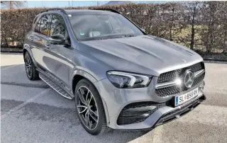  ?? BILD: SN/MRAZEK ?? 2,2 Tonnen opulenter Luxus: der Mercedes-Benz GLE 350 d 4Matic.