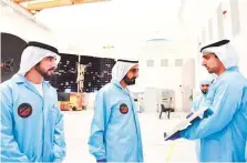  ?? WAM ?? ■ Shaikh Mohammad and Shaikh Hamdan being briefed about preparatio­ns for the Hope Probe’s launch in July.